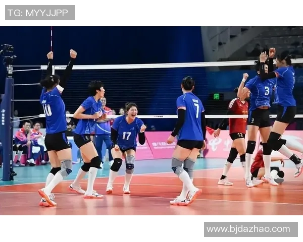 广州排球队配合默契创新高助力球队在全国赛场上崭露头角
