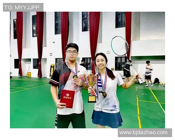 广州羽毛球队在邀请赛中以72分稳居积分榜首位展现强劲实力